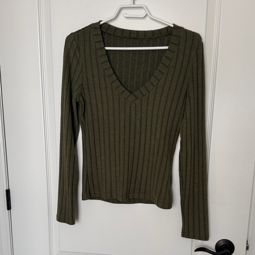 Ribbed V-Neck Long Sleeve Sweater